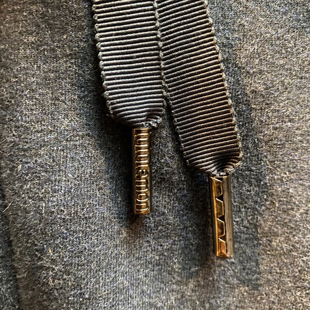 Lululemon lightweight hoodie 6 - Picture 2 of 4